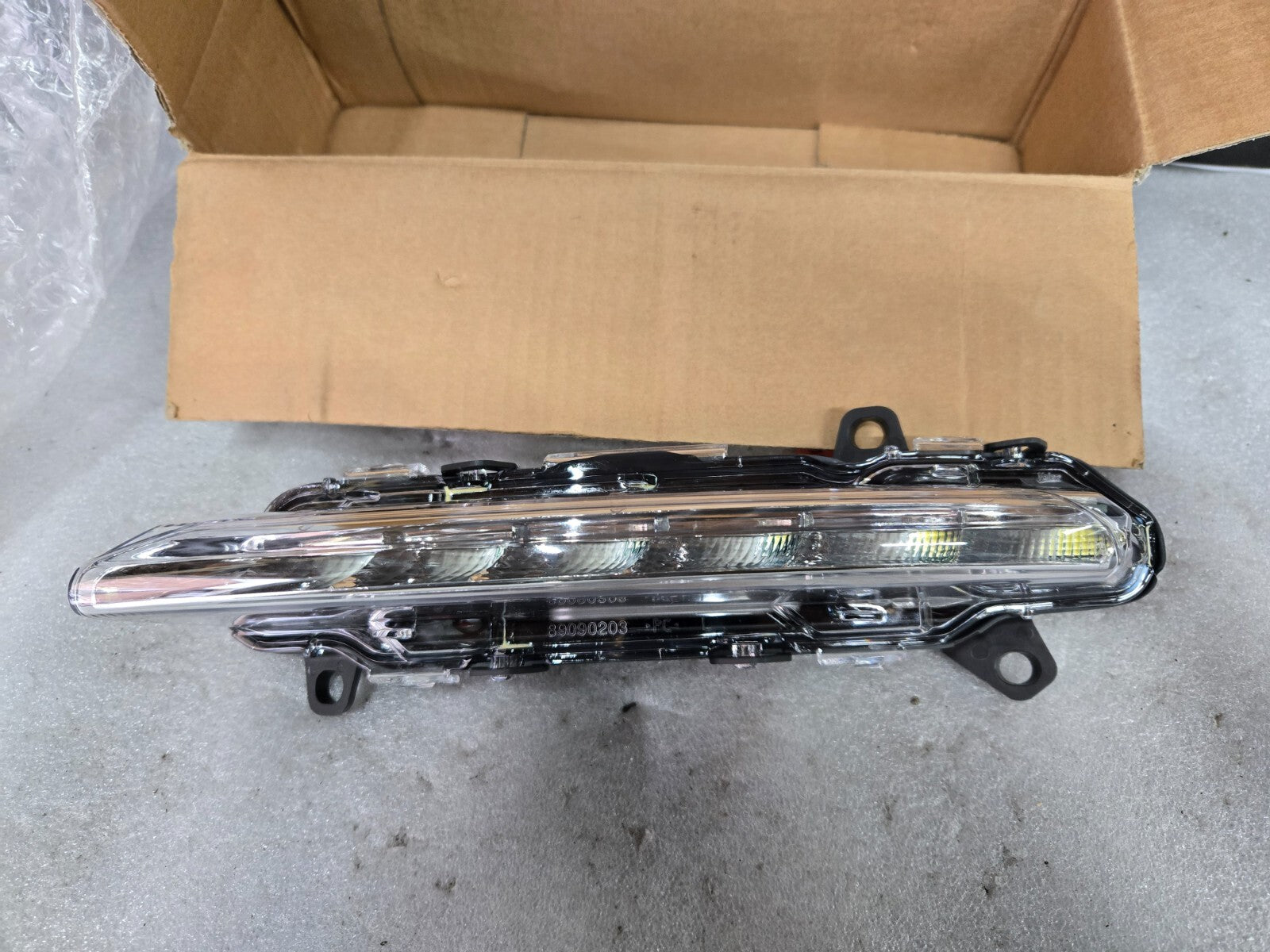 2010-2013 MERCEDES S550 W221 Left Driver Side LED DRL Fog Light A2218201756 OEM