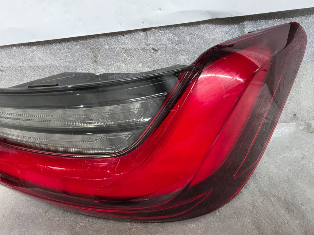 2019-2022 BMW 330I G20 REAR RIGHT QUARTER OUTER TAIL LIGHT LED OEM 63217420452