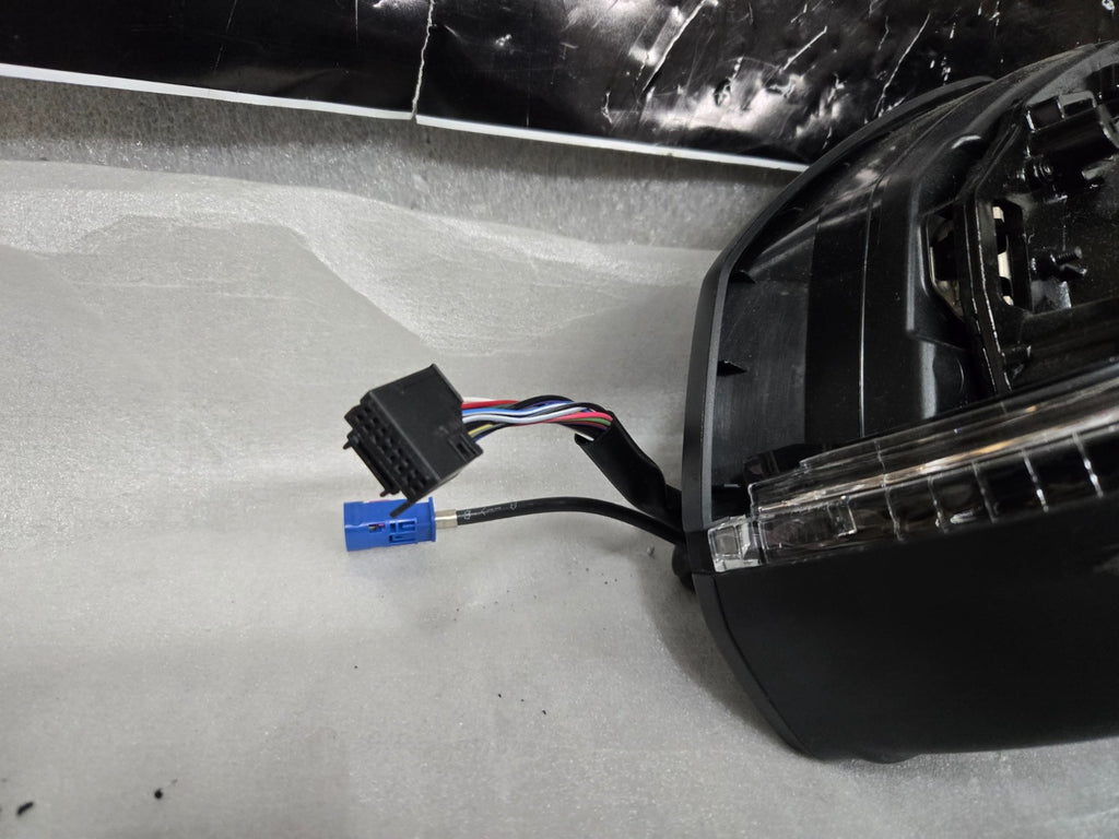 2018 - 2025 AUDI Q5 FRONT RIGHT RH PASSENGER DOOR SIDE VIEW MIRROR w/ Camera OEM