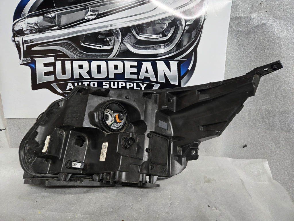 2016-2019 Ford Explorer LED Headlight Front Right RH Passenger HB5313005BB OEM