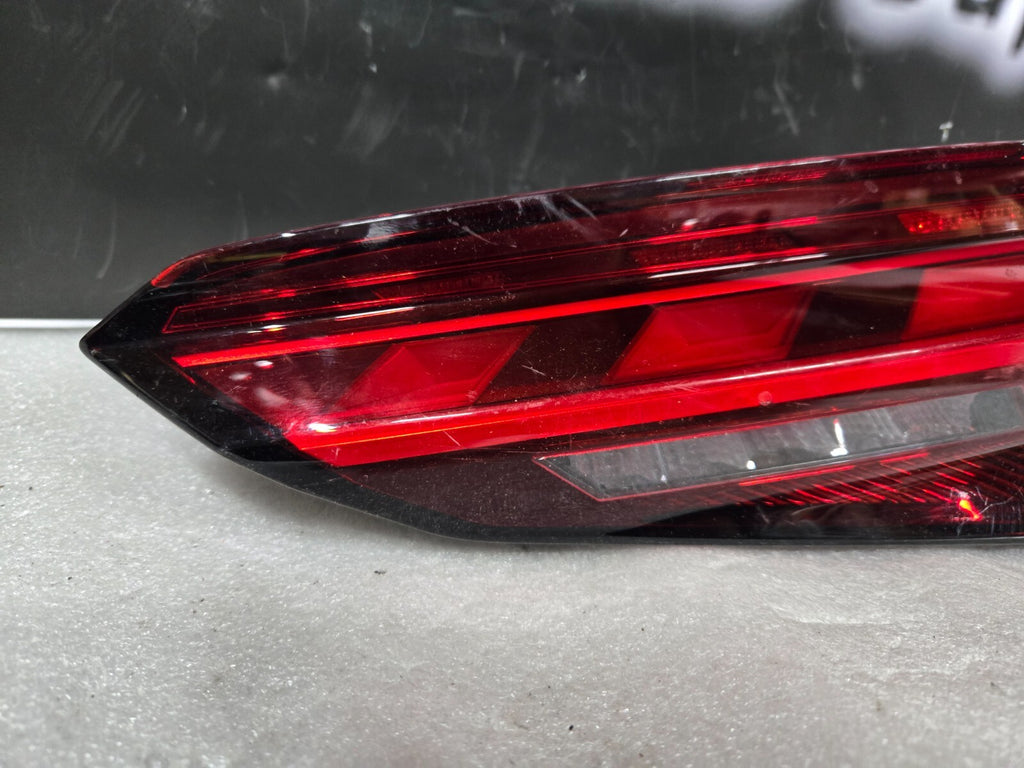 2020-2023 Audi A5 S5 Passenger Right RH Liftgate Tail Light Lamp 8W6945094AB OEM