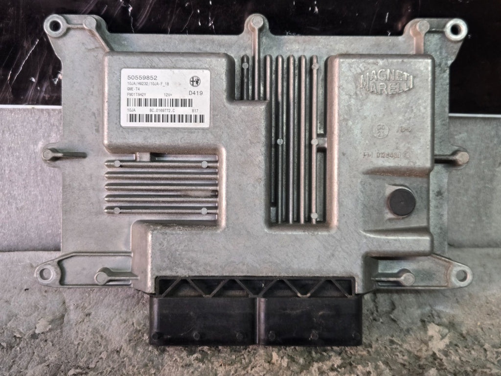 2018 2019 Alfa Romeo Stelvio OEM ECM Engine Control Module 50559852