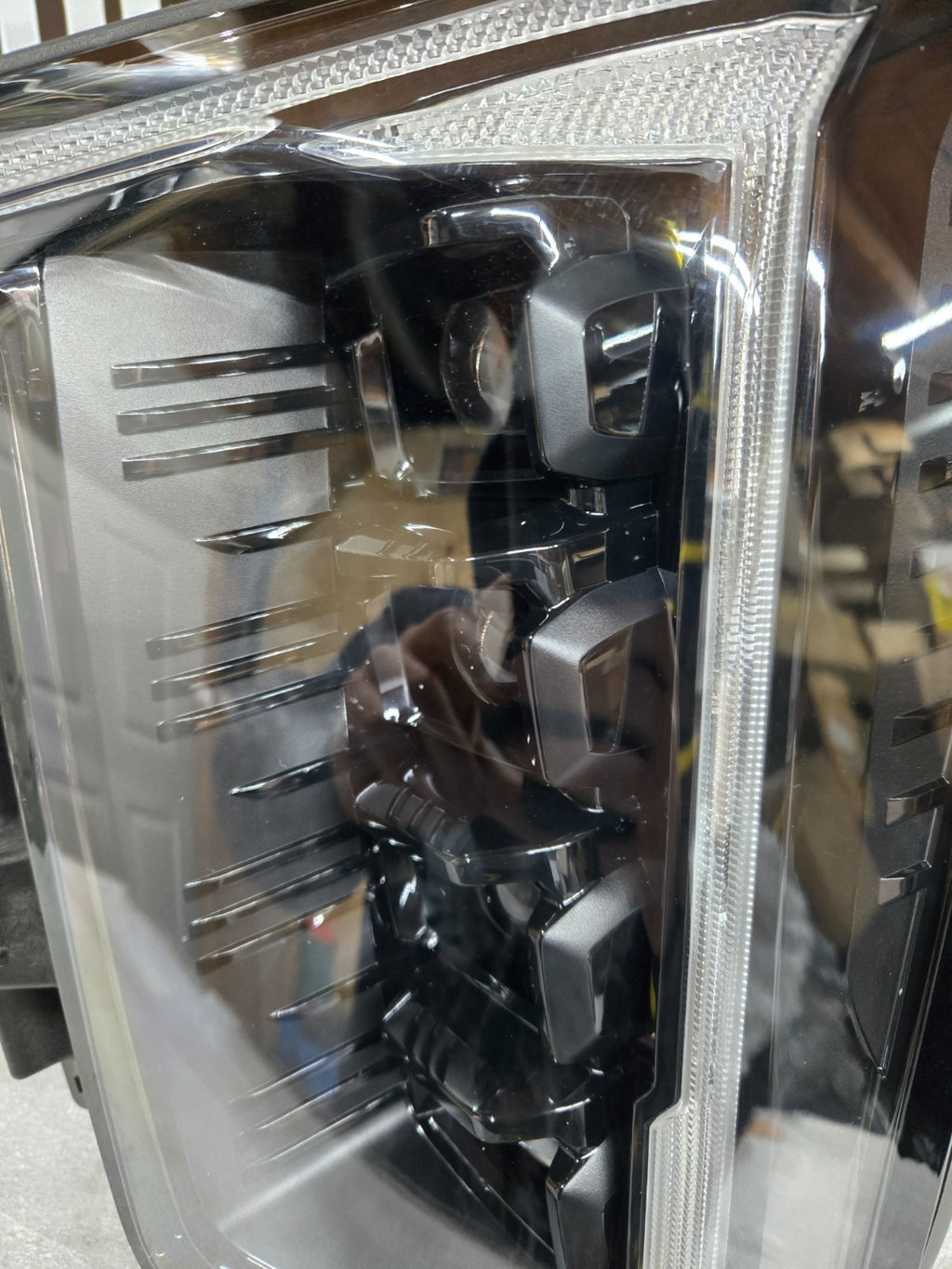 2024 2025 2026 Kia Sorento LED Projector Headlight Left Driver OEM 92101-R5600