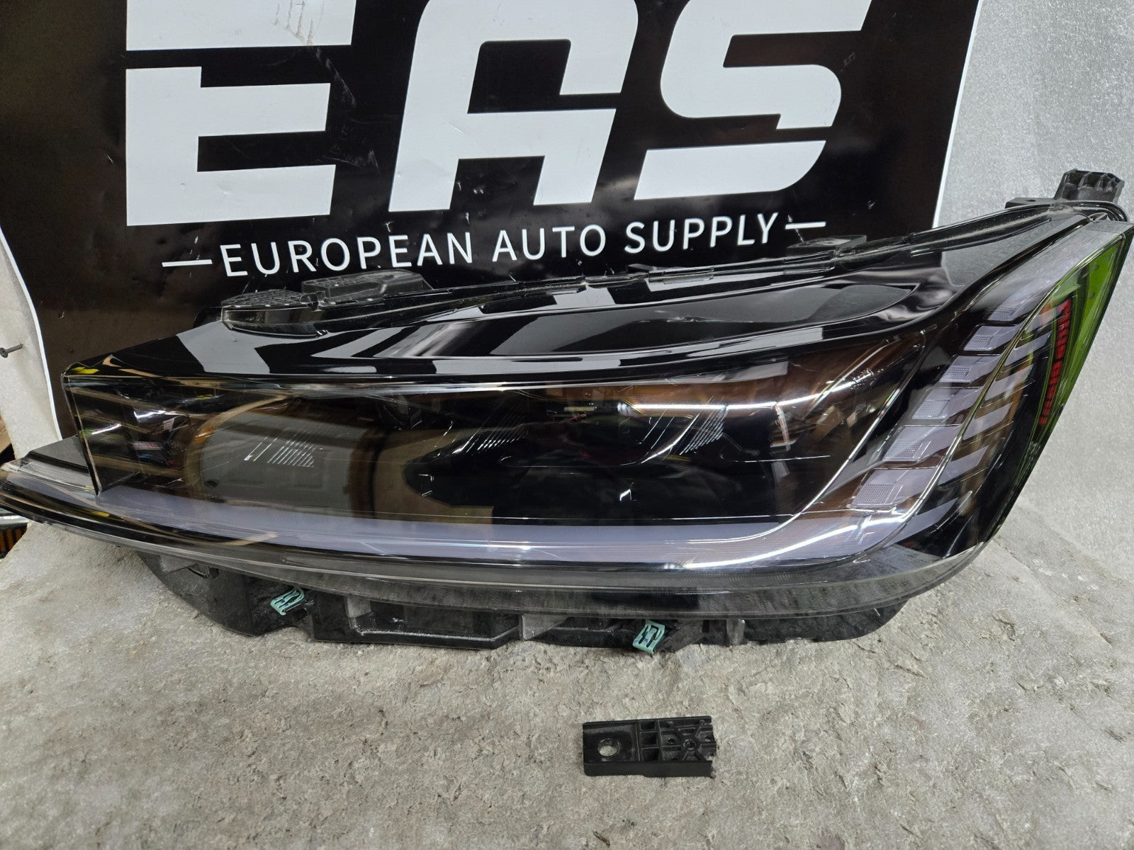 2024 2025 LINCOLN NAUTILUS HEADLIGHT OEM LH LEFT DRIVER SIDE LED R2TB-13E015-BH