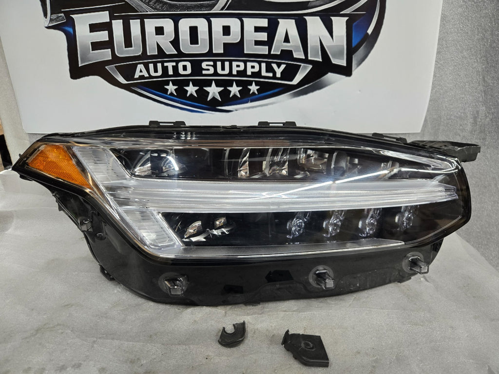 2016 - 2023 Volvo XC90 Right RH Passenger LED Headlight OEM 32338947 w/ Modules