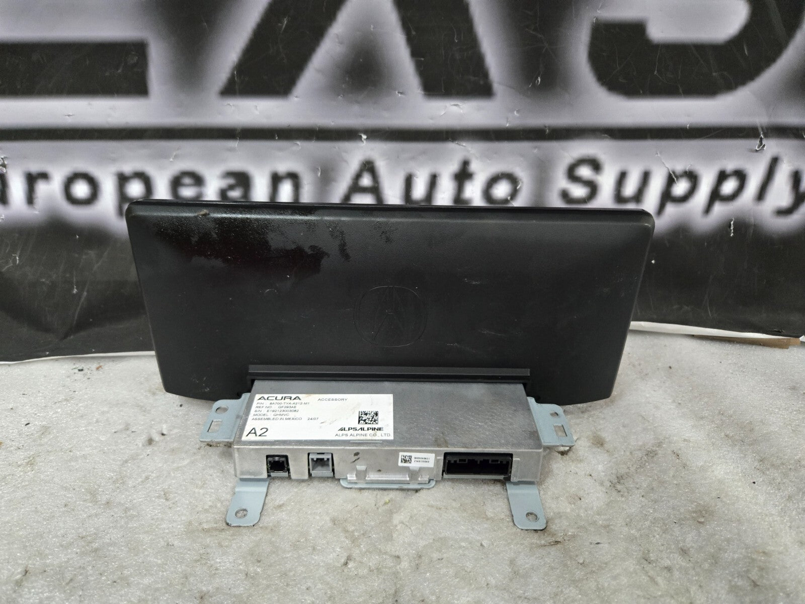 OEM ACURA RADIO NAVIGATION INFORMATION DISPLAY SCREEN GPS 8A700-TYA-A012-M1