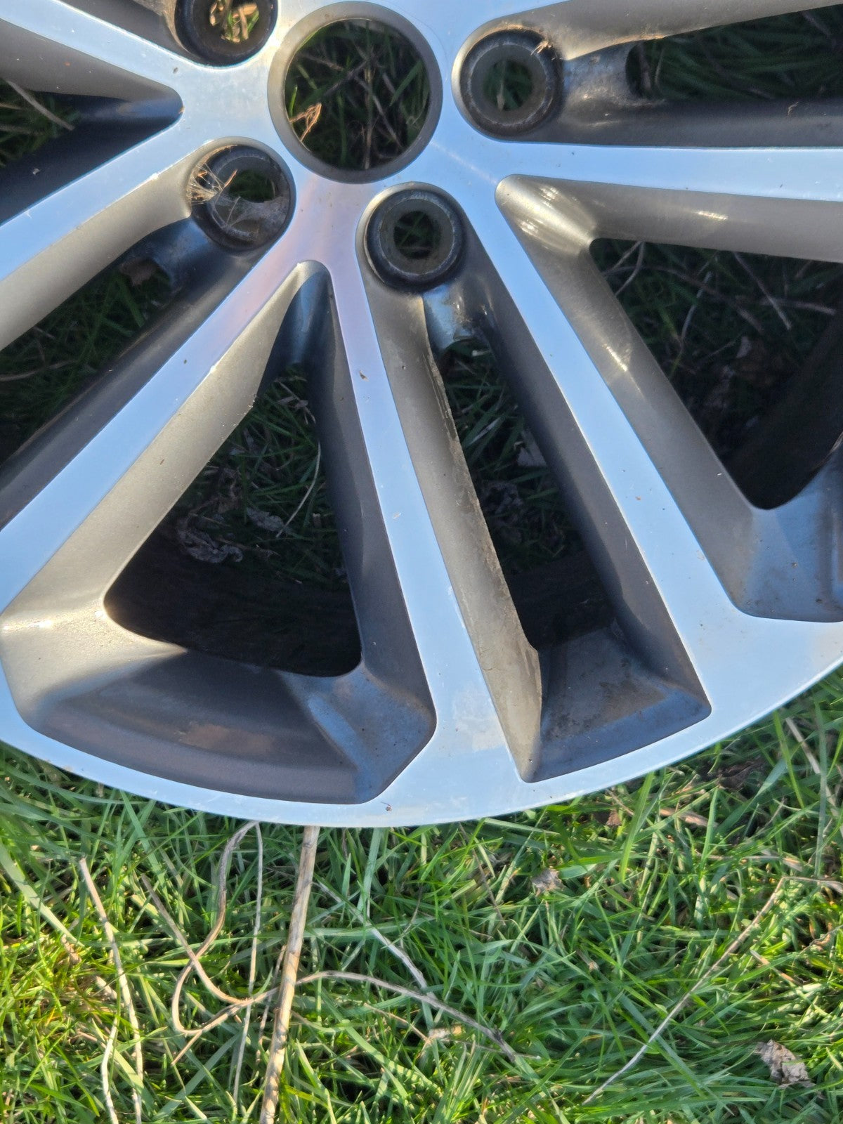 2017-2022 JAGUAR F-PACE ALLOY 5 DOUBLE SPOKE RIM WHEEL 19X8.5 HK8M1007NA OEM