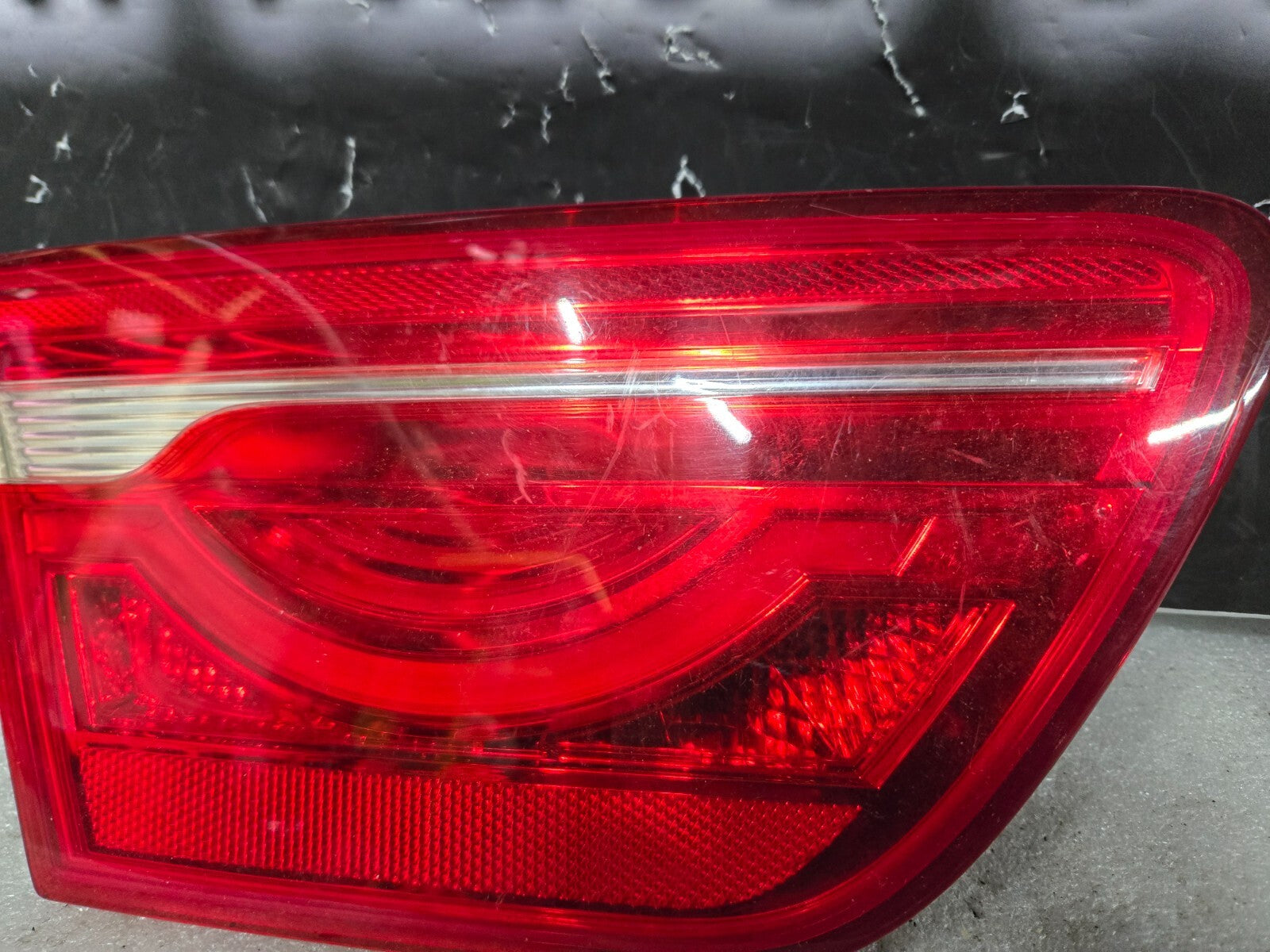 2017-2019 Jaguar XE Left LH Drivers Inner Tail Light Brake Lamp Lid Mount OEM
