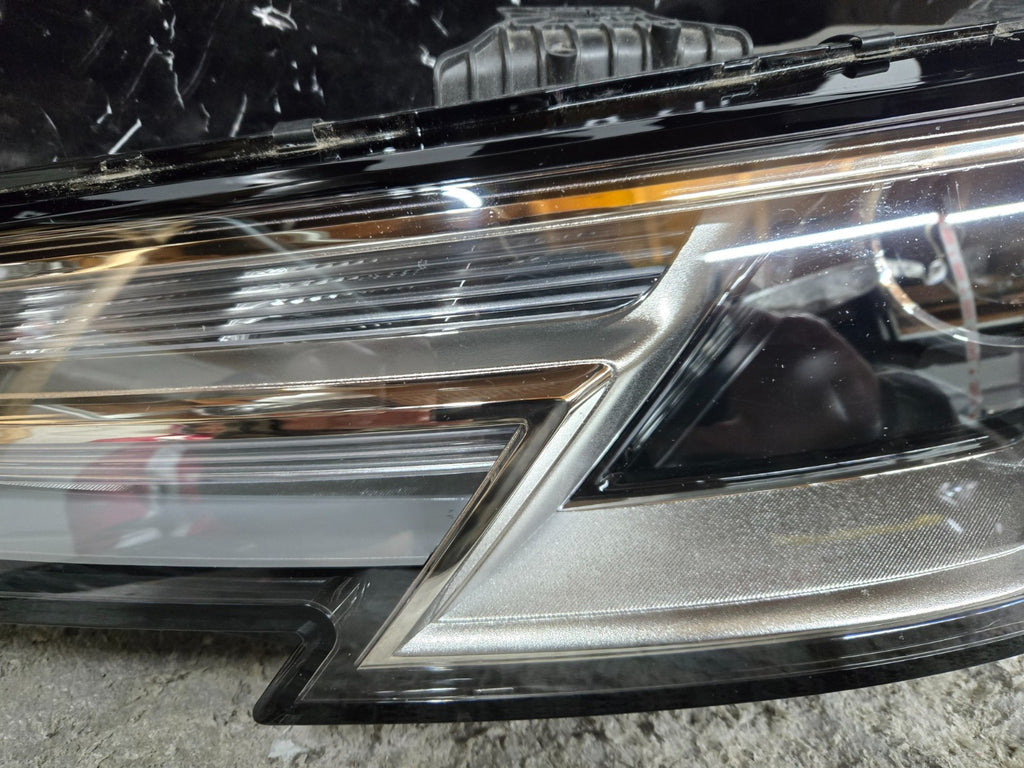 2017 - 2019 Audi A4 S4 Xenon HID HEADLIGHT Driver Left LH 8W0941005B OEM