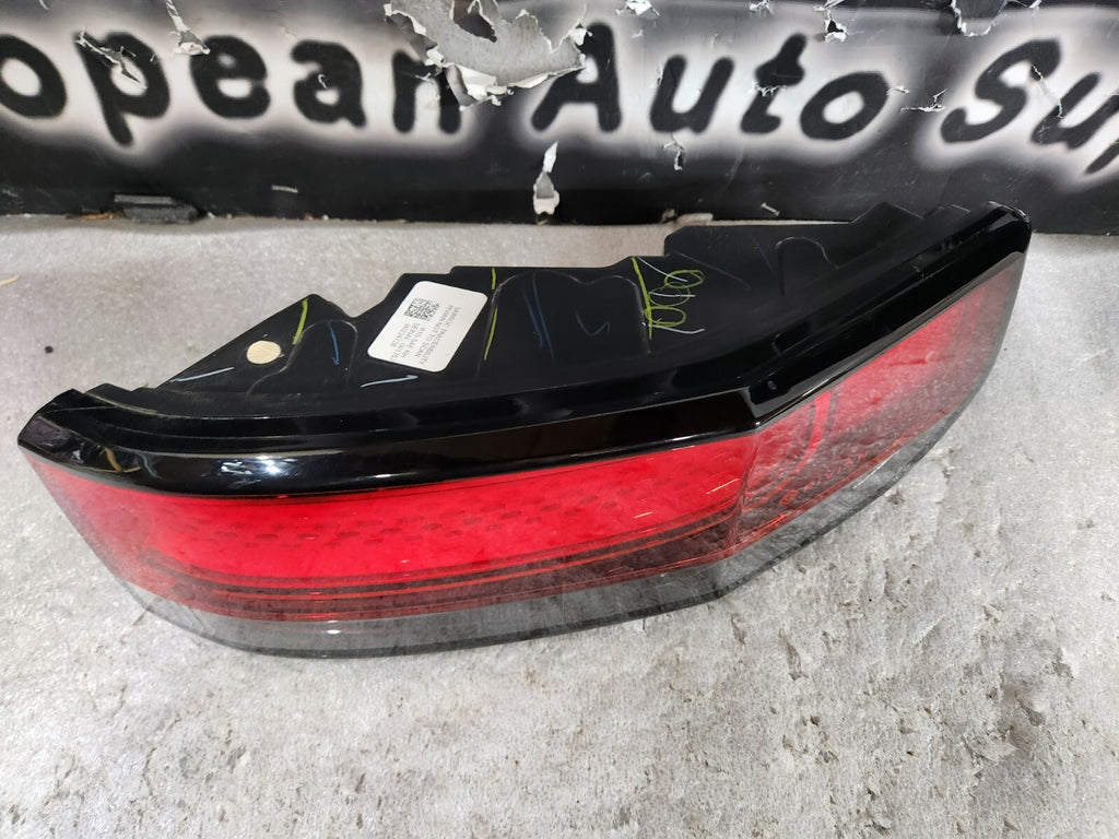 2022 Rivian R1T Right Rear Passenger Side RH Taillight Tail Lamp Light OEM