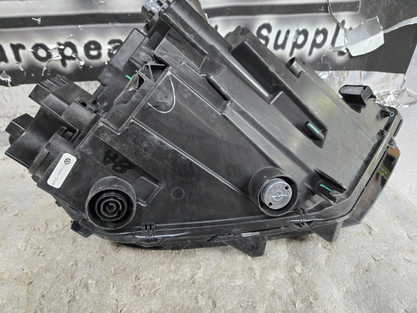 2019 2020 2021 2022 Volkswagen Jetta Left Drivers LED Headlight OEM 17A941035E