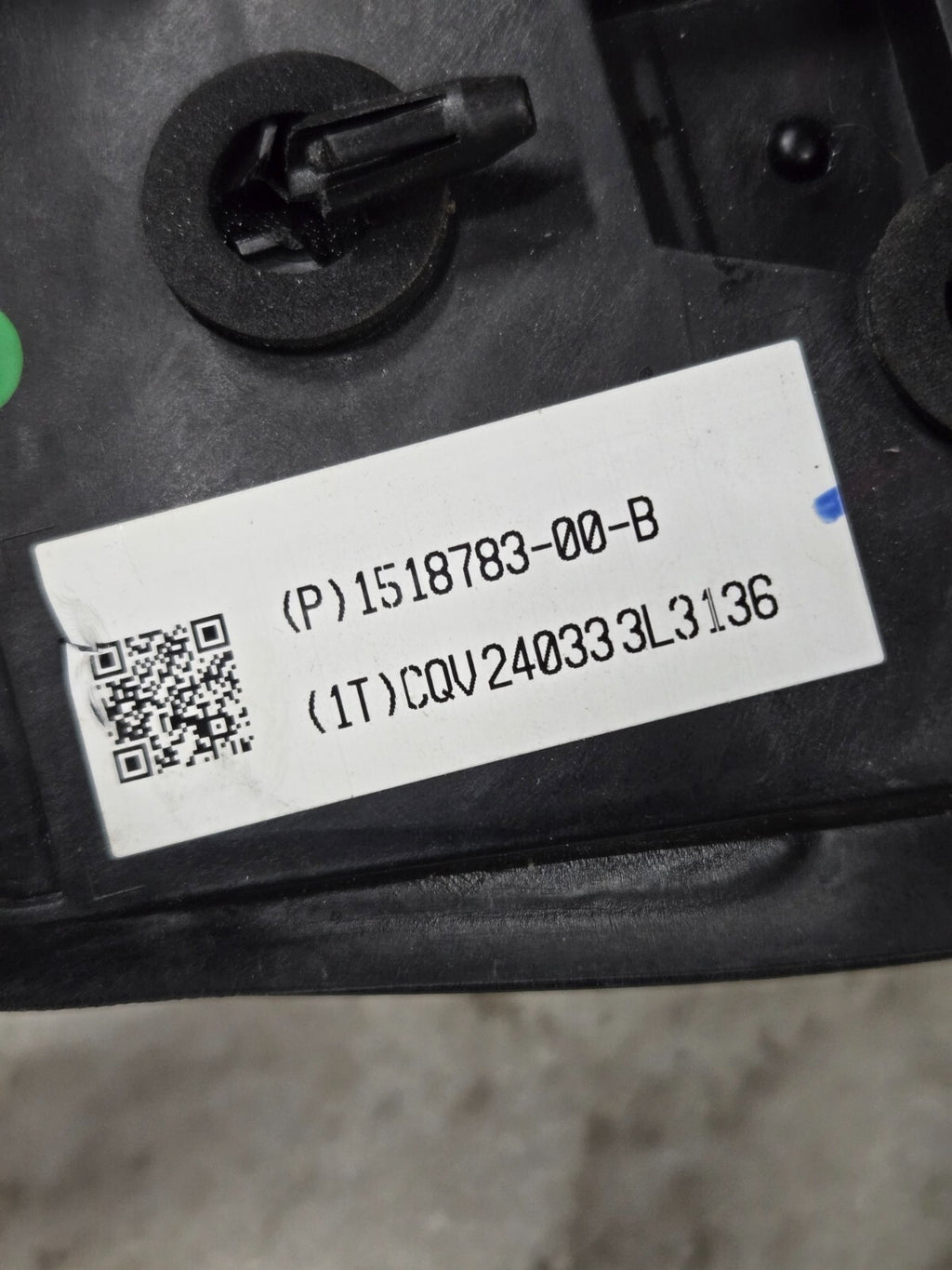 2020 2021 2022 2023 TESLA MODEL Y 3 RIGHT RH DOOR REFLEX LENS 1518783-00-B OEM