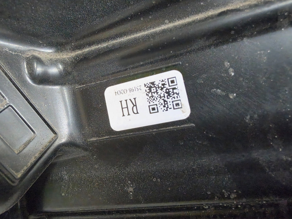 2023-2025 Honda Pilot Right Passenger RH LED Headlight Genuine OEM 33100-T90-A01