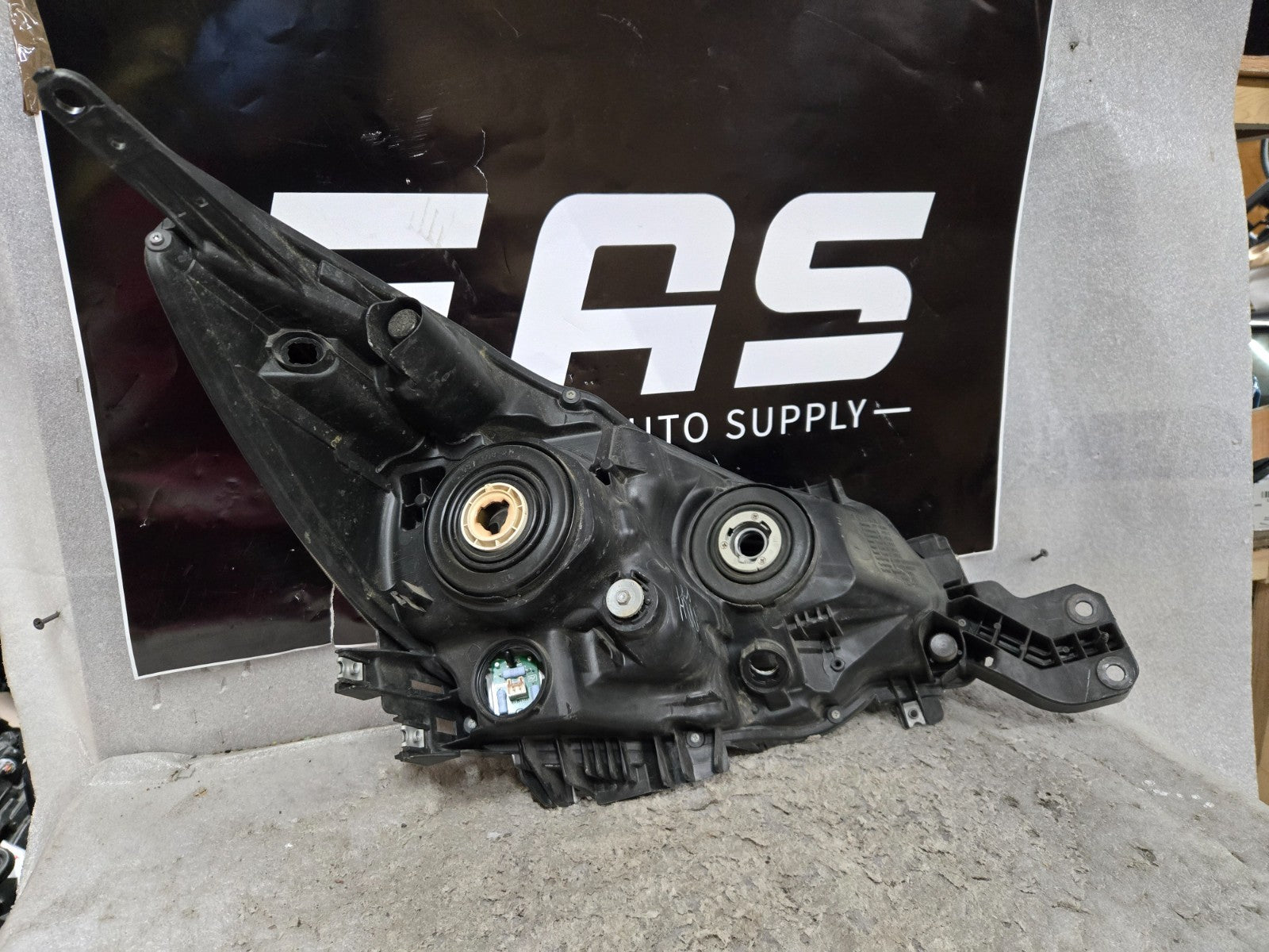 2018 2019 SUBARU LEGACY OUTBACK LEFT LH DRIVER SIDE HALOGEN HEADLIGHT OEM