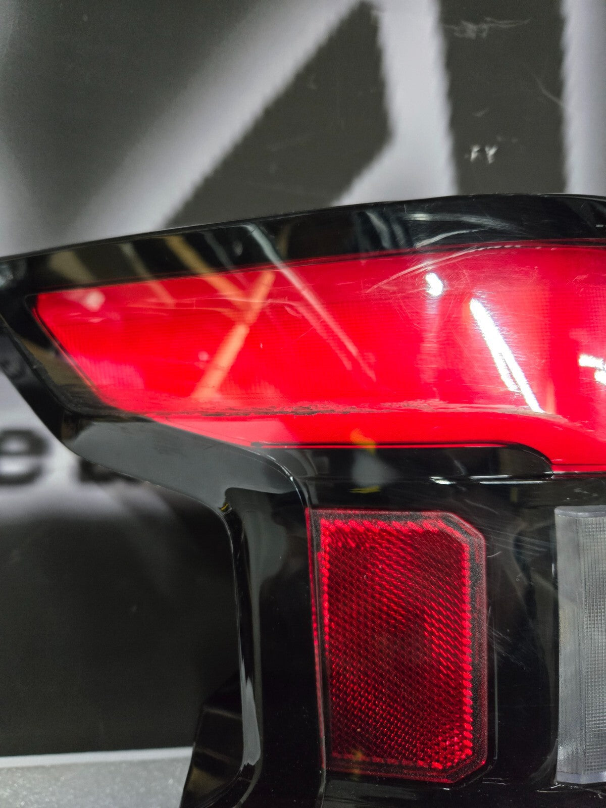 2022-2023 Nissan Frontier LED Tail Light Left LH Driver Side 220-8D04R OEM