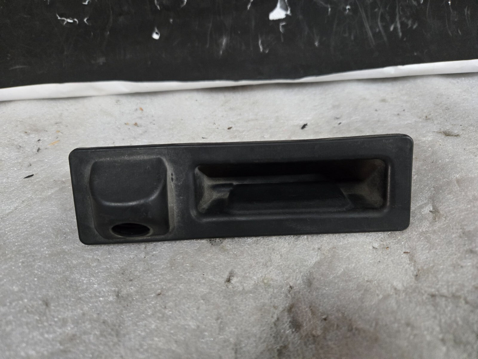 BMW F48 F39 F25 F26 F15 F16 Rear Trunk Tailgate Release Open Switch OEM 7463163