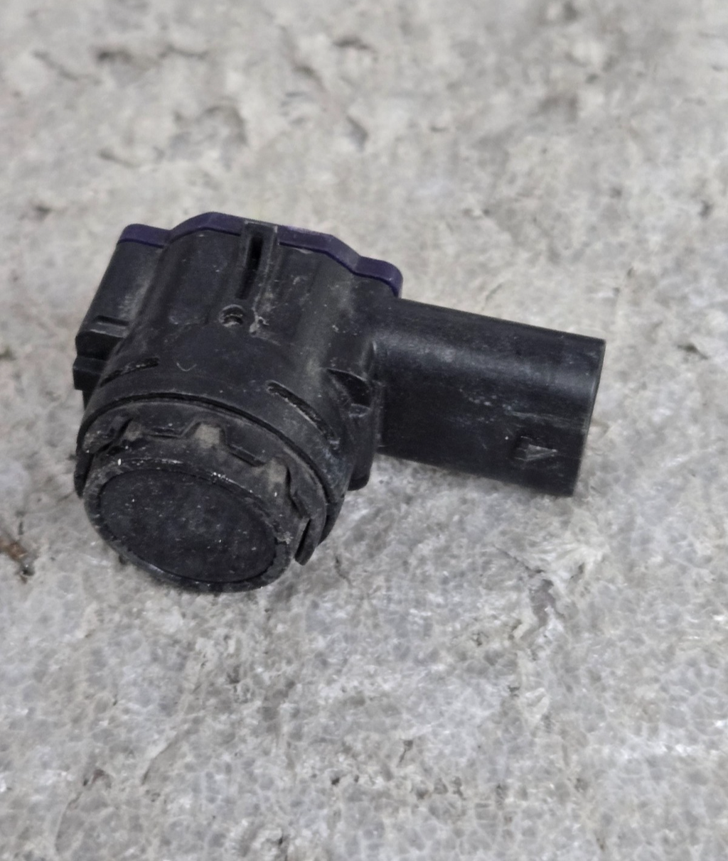 BMW Genuine OEM Front Center Parking Aid Sensor PDC 66209826957