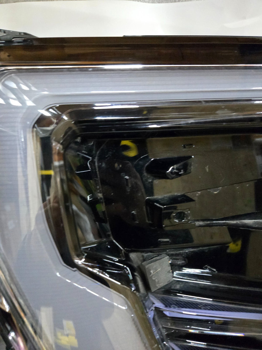 2024 2025 2026 GMC Sierra EV Full LED Headlight RH Right Genuine OEM 85092610