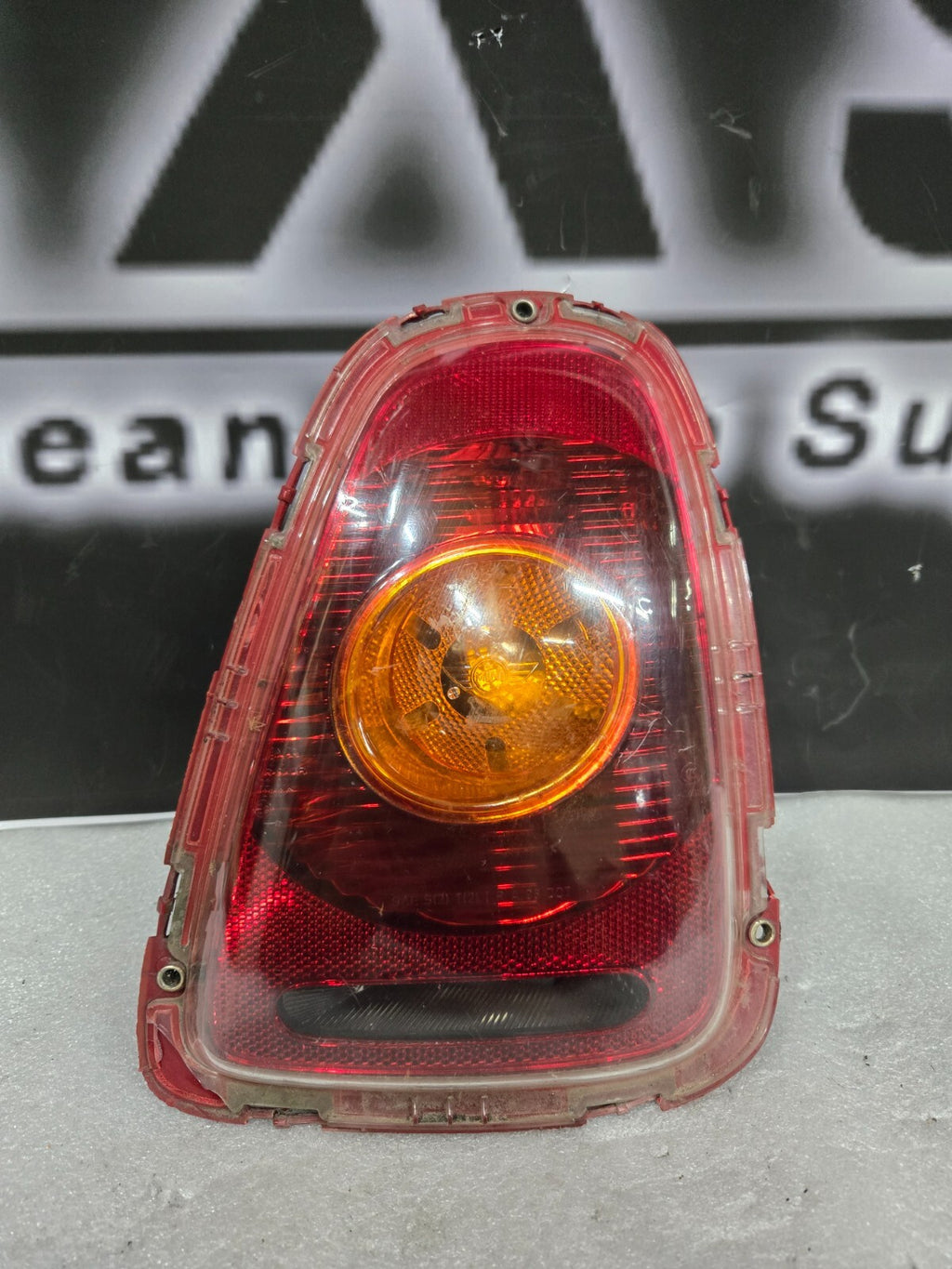 2008-2010 Mini Cooper S R56 R57 Rear Right Taillight Tail Lamp 63212757010 OEM
