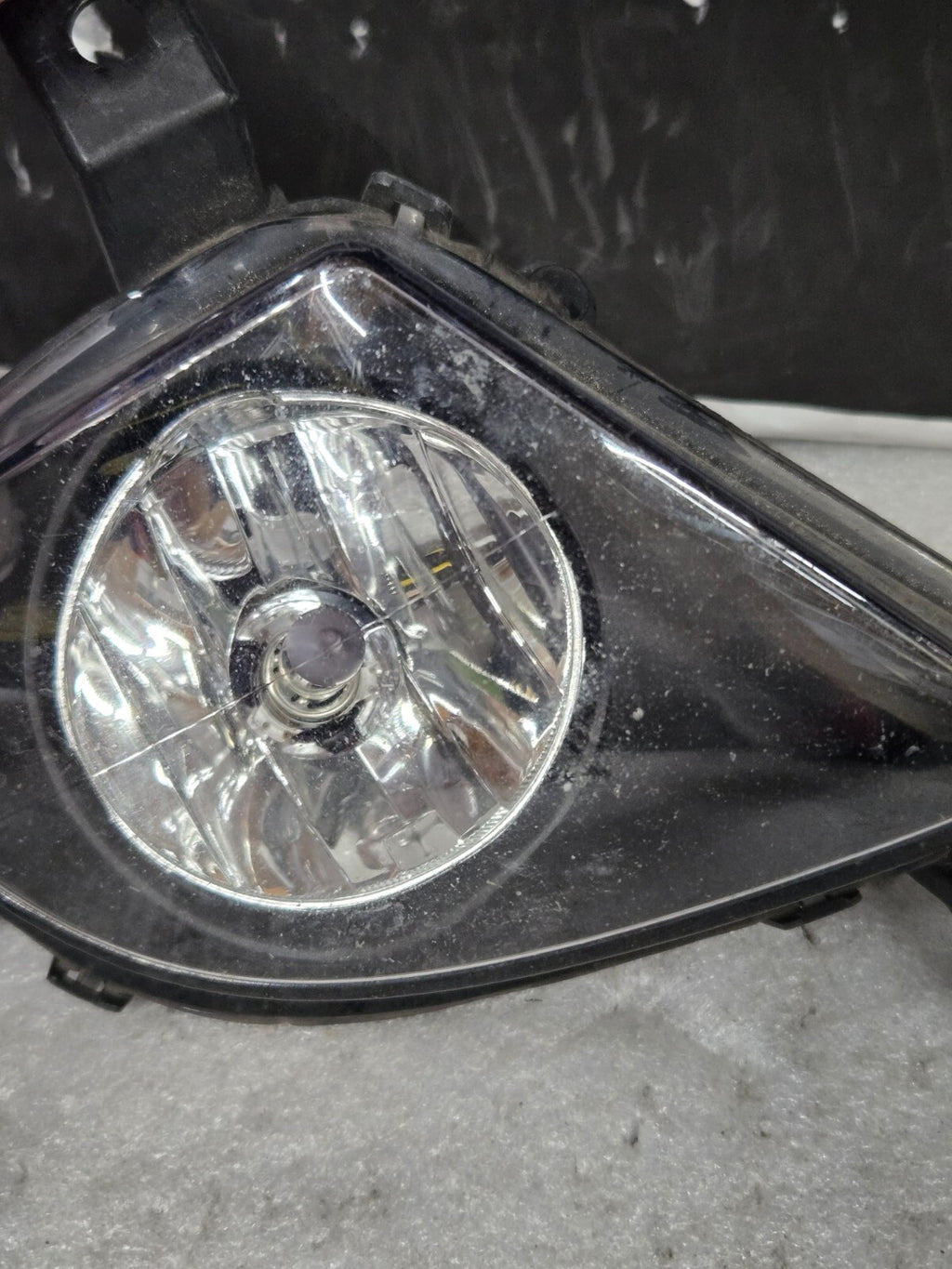 2005-2011 BMW 328i Xdrive RIGHT PASSENGER SIDE FOG LAMP LIGHT 170037-02 OEM