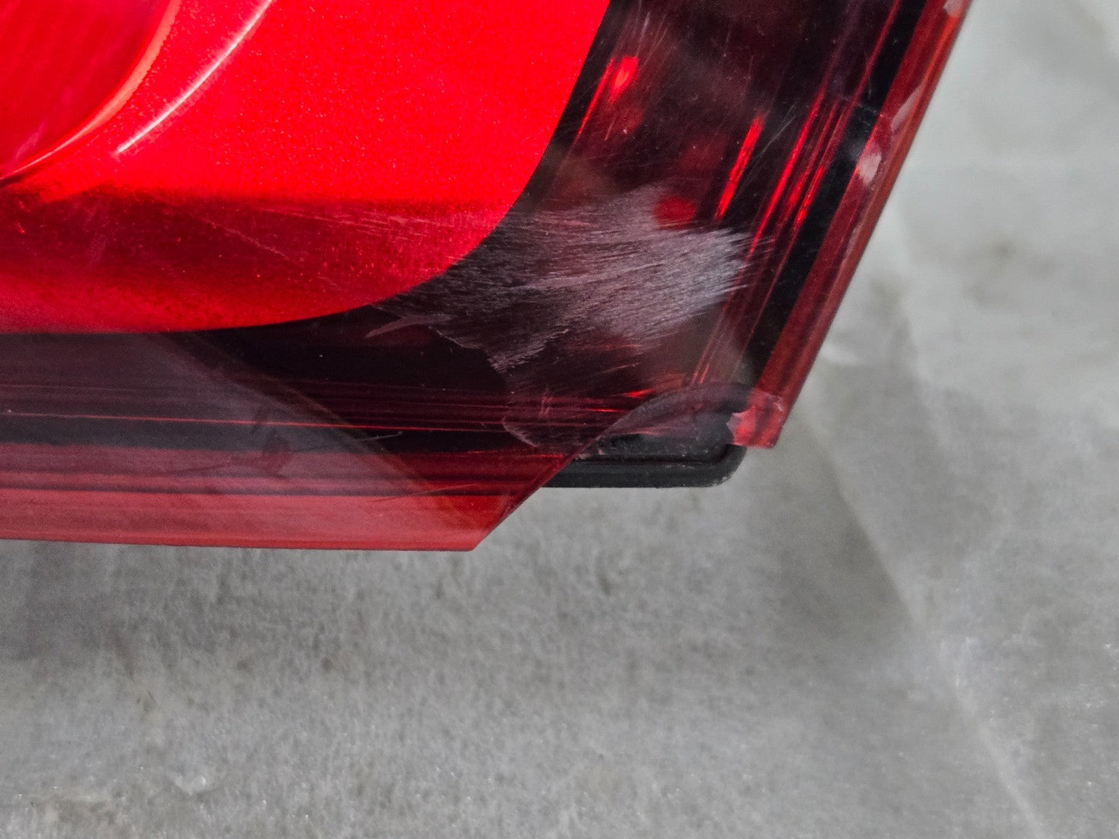 2016-2018 Audi Q3 Right RH Passenger Tail Light LED OEM 8U0945094AB *CHIP