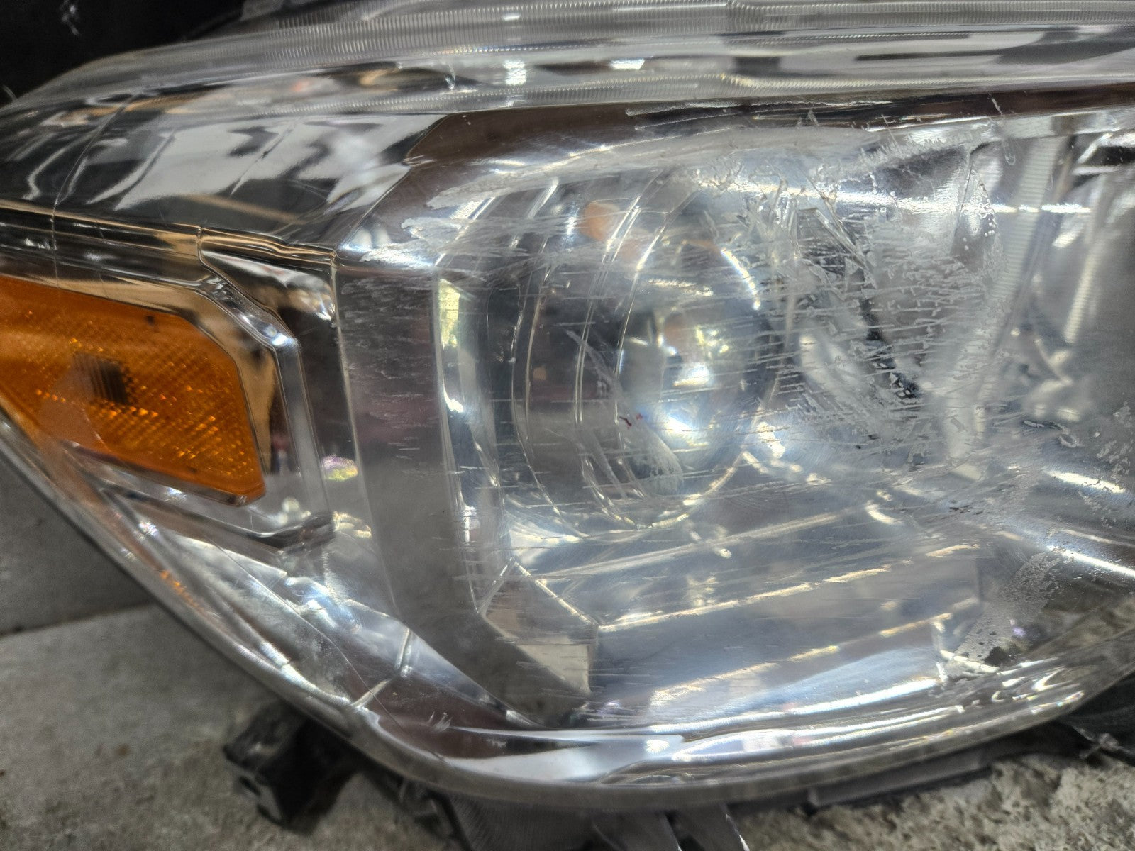 2016-2022 Toyota Tacoma Halogen DRL LED Right Side Headlight OEM 8111004270