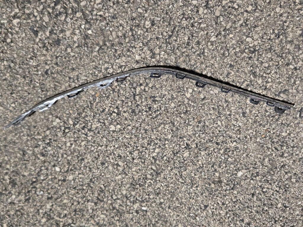 Genuine Mercedes-Benz Bumper Trim A1678851810 RH OEM