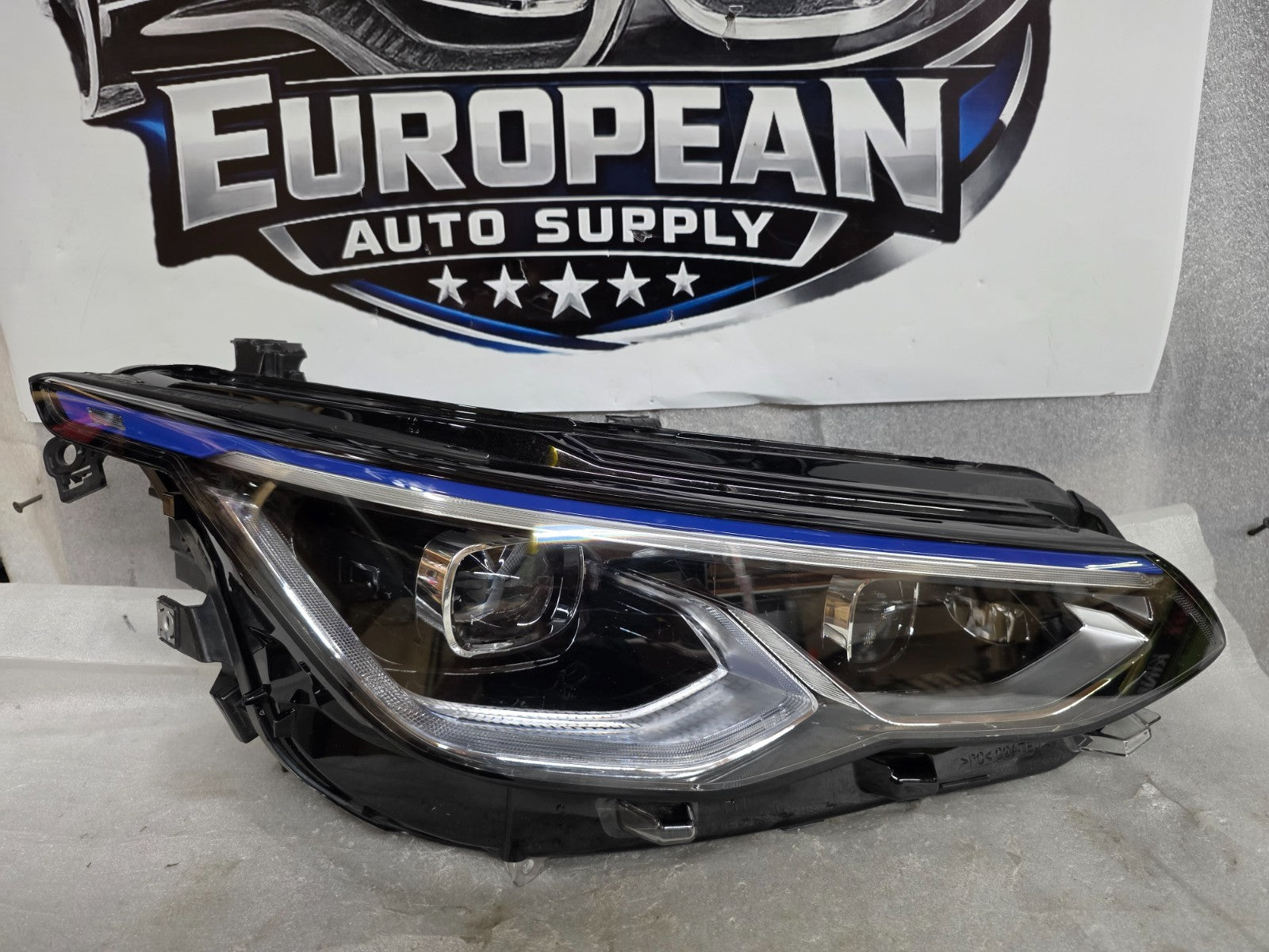 2022-2025 Volkswagen Golf R MK8 Right RH Passenger LED Headlight OEM 5H0941060G