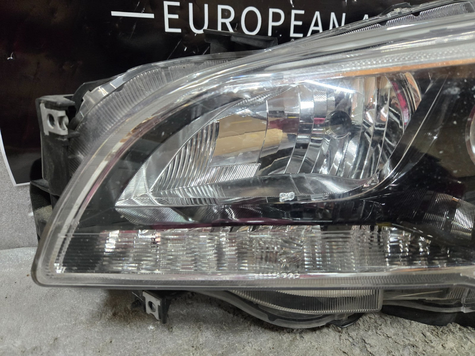 2018 2019 SUBARU LEGACY OUTBACK LEFT LH DRIVER SIDE HALOGEN HEADLIGHT OEM