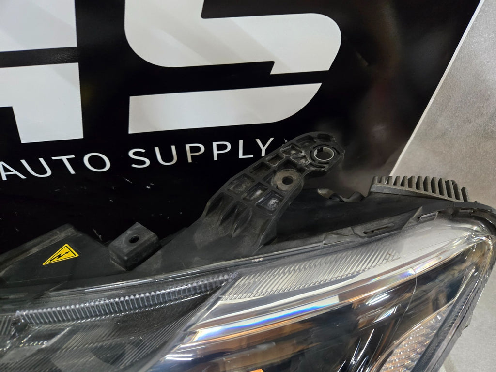 2017-2020 CHRYSLER PACIFICA HEADLIGHT OEM LEFT DRIVER SIDE HID XENON 68228949AF