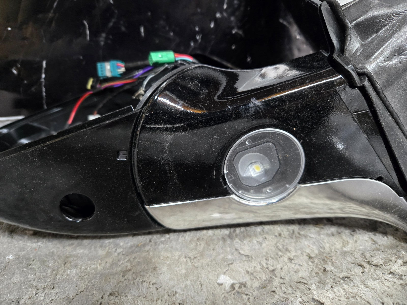 2017 Cadillac XTS Left Side View Mirror PN 23497695 New OEM Genuine