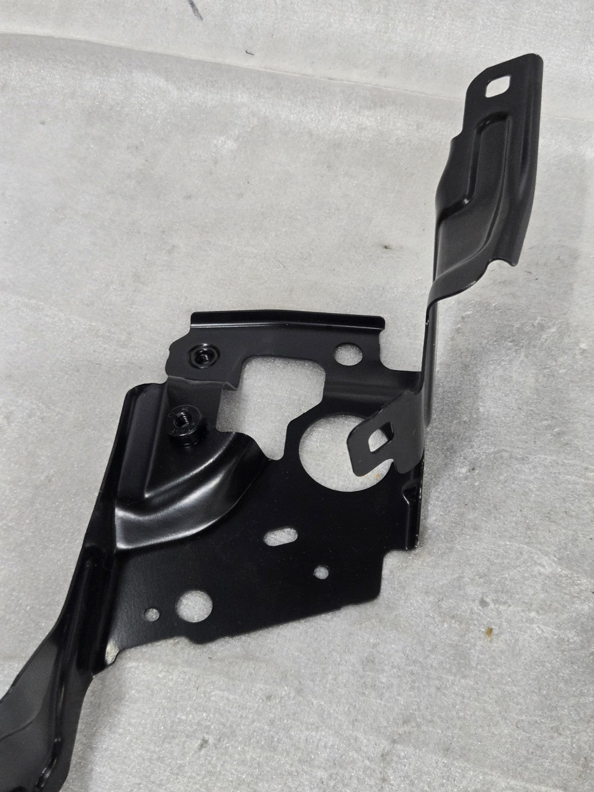 2022-2025 BMW I4 G26 Front Left LH Side Upper Fender Support Bracket 8739317 OEM