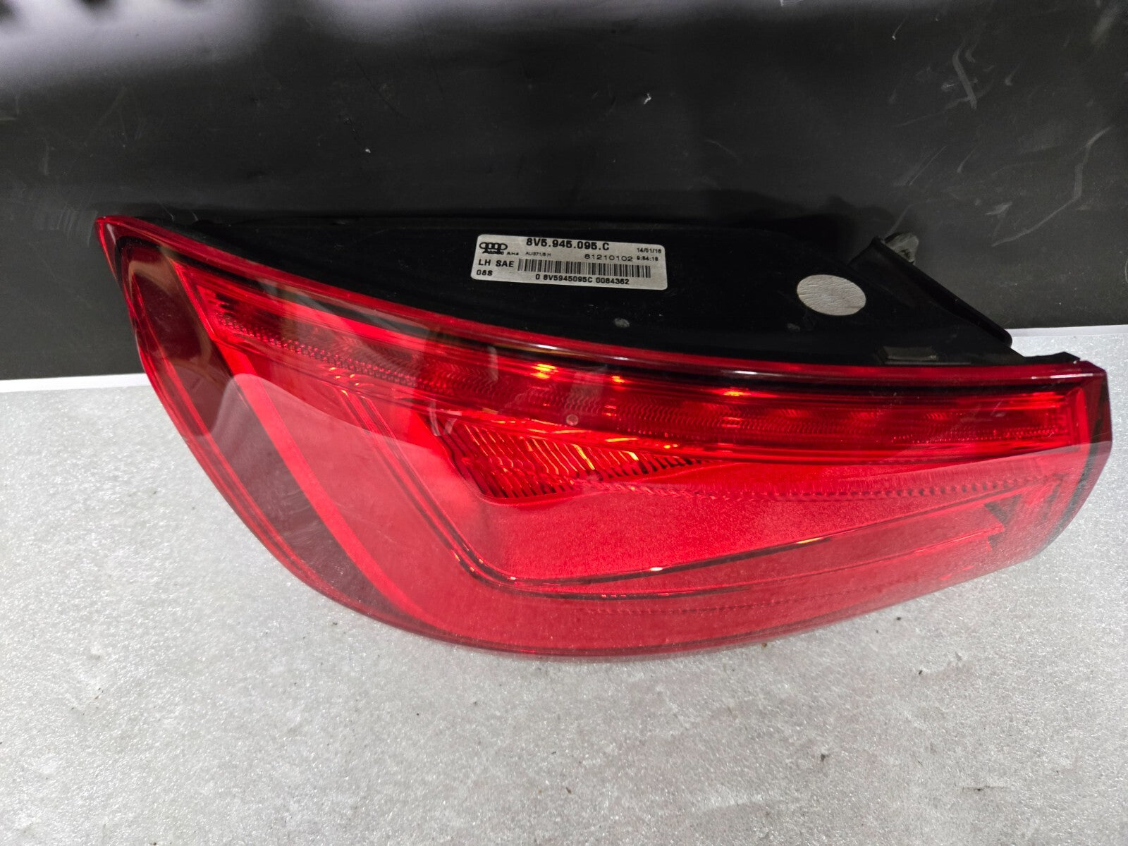 2015-2016 Audi A3 S3 RS3 Quarter-Mounted Tail Light Left Driver 8V5945095C OEM