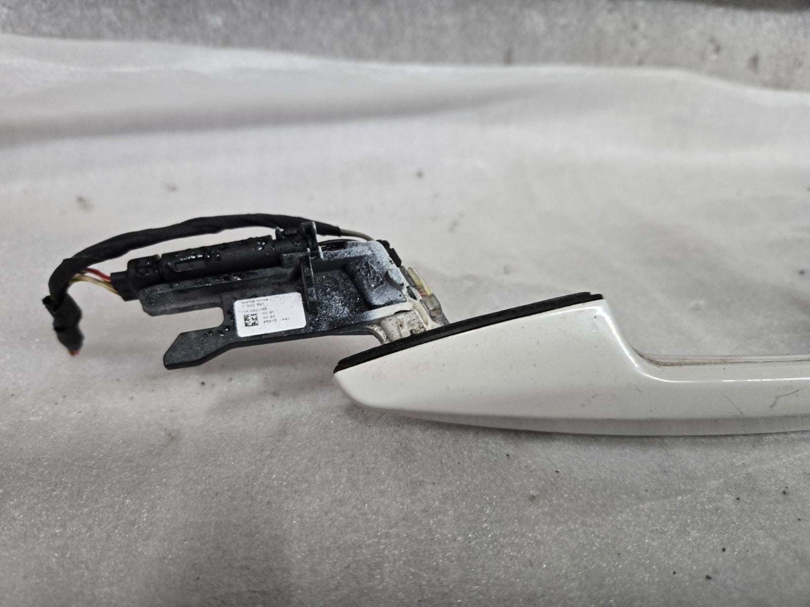 2014-2018 BMW X5 50IX F15 - LEFT LH DRIVER SIDE Exterior DOOR Handle 7328507 OEM