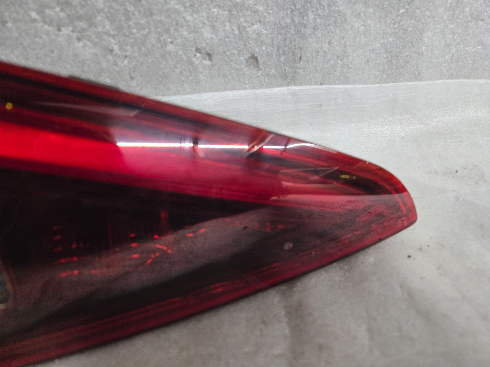 2017 - 2022 Alfa Romeo Giulia Rear Left Side Inner Tail Light Lamp OEM 20700108