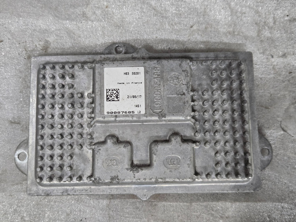 2017-2020 Ford Fusion Headlight LED Module Ballast 90087685 Genuine OEM