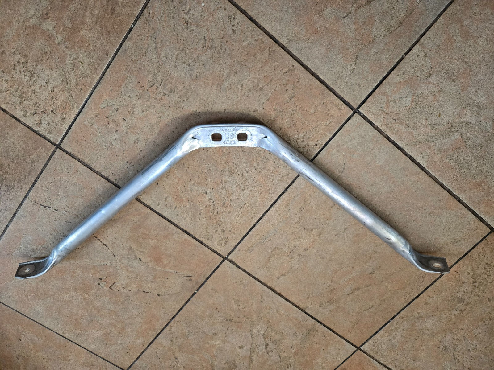 2019-2022 BMW Tow Bar 3 Series G20 G21 RADIATOR Brace Strut V-STAND 7438126 OEM