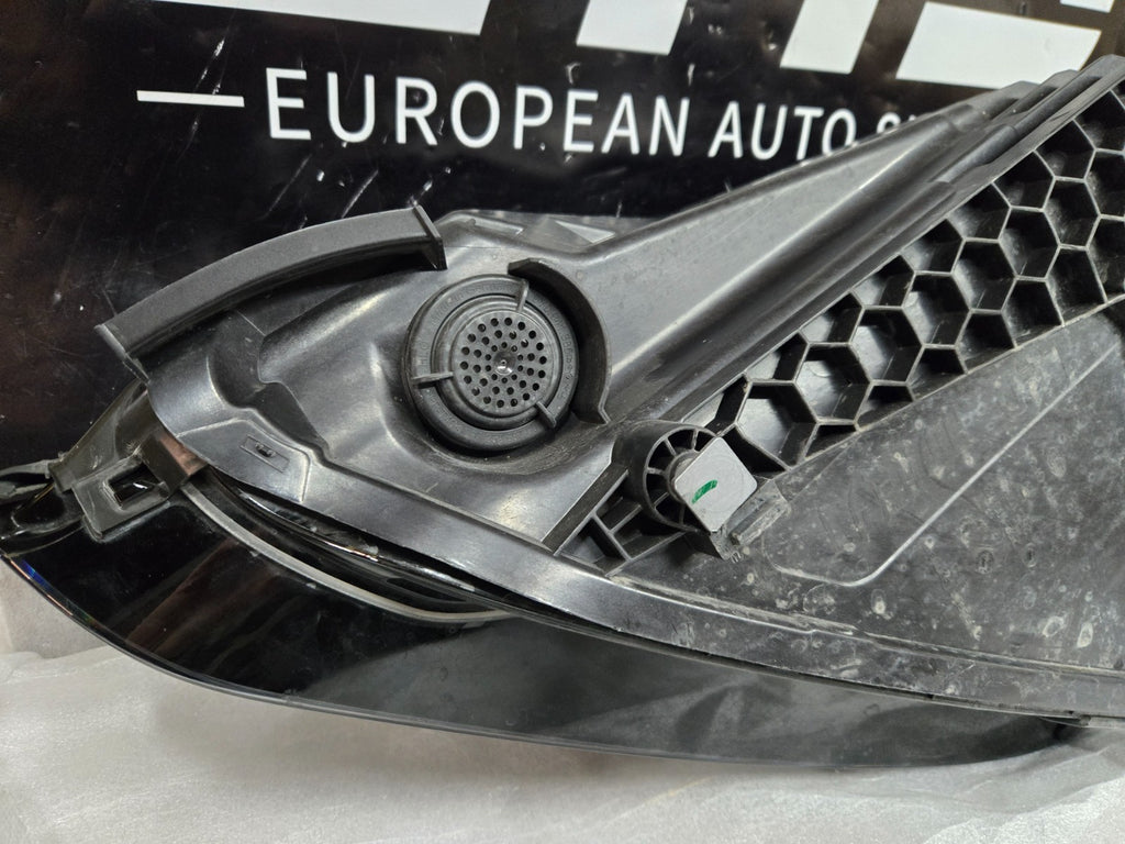 2024 2025 Porsche Cayenne Turbo Right RH Passenger Side Full LED Headlight OEM