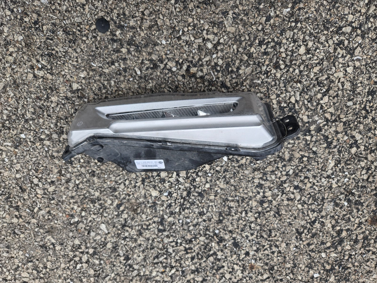 2019-2023 BMW G05 G06 G07 X5 X6 X7 Front Right RH LED Fog Light 63177406366 OEM