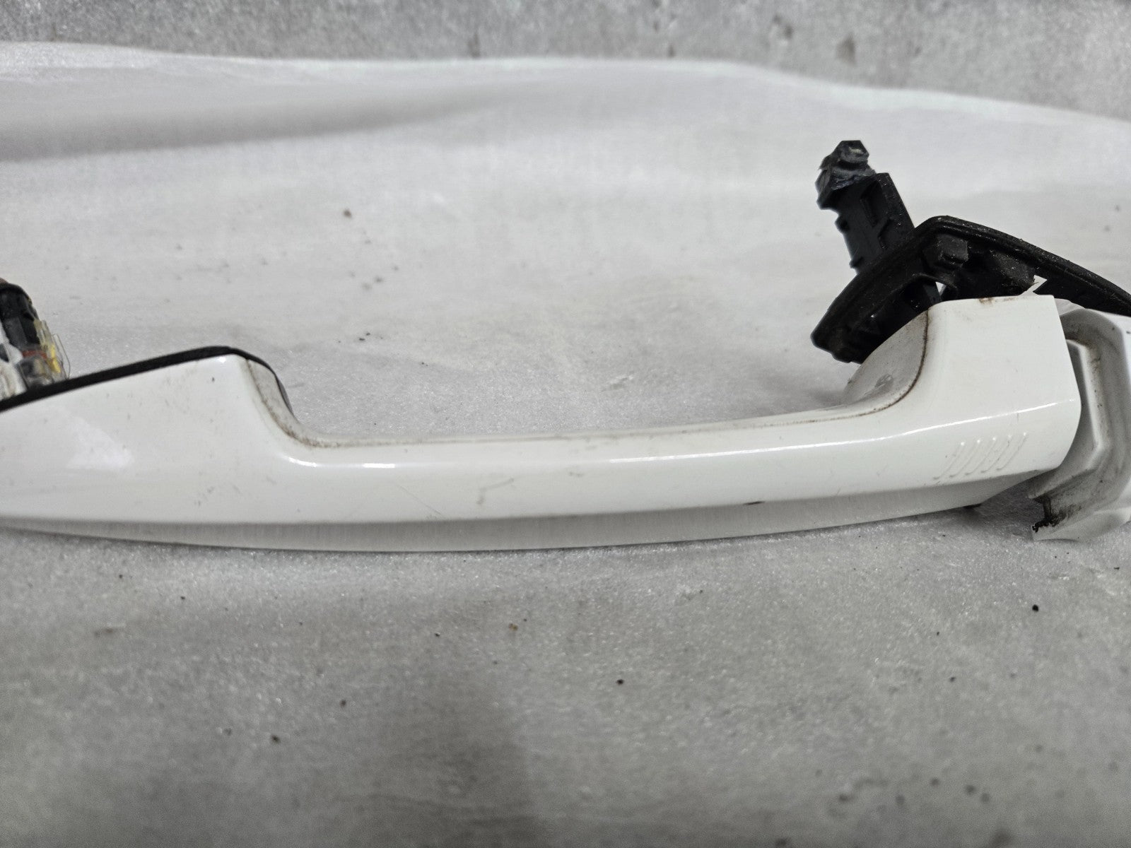 2014-2018 BMW X5 50IX F15 - LEFT LH DRIVER SIDE Exterior DOOR Handle 7328507 OEM