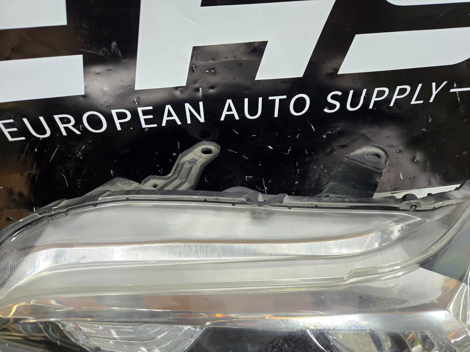 2016-2023 Toyota Tacoma Headlight Halogen LEFT LH Driver Side Genuine OEM