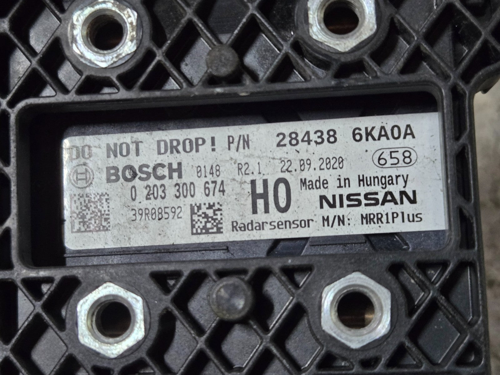 2017-2020 NISSAN PATHFINDER CRUISE CONTROL DISTANCE RADAR SENSOR OEM 284386KA0A