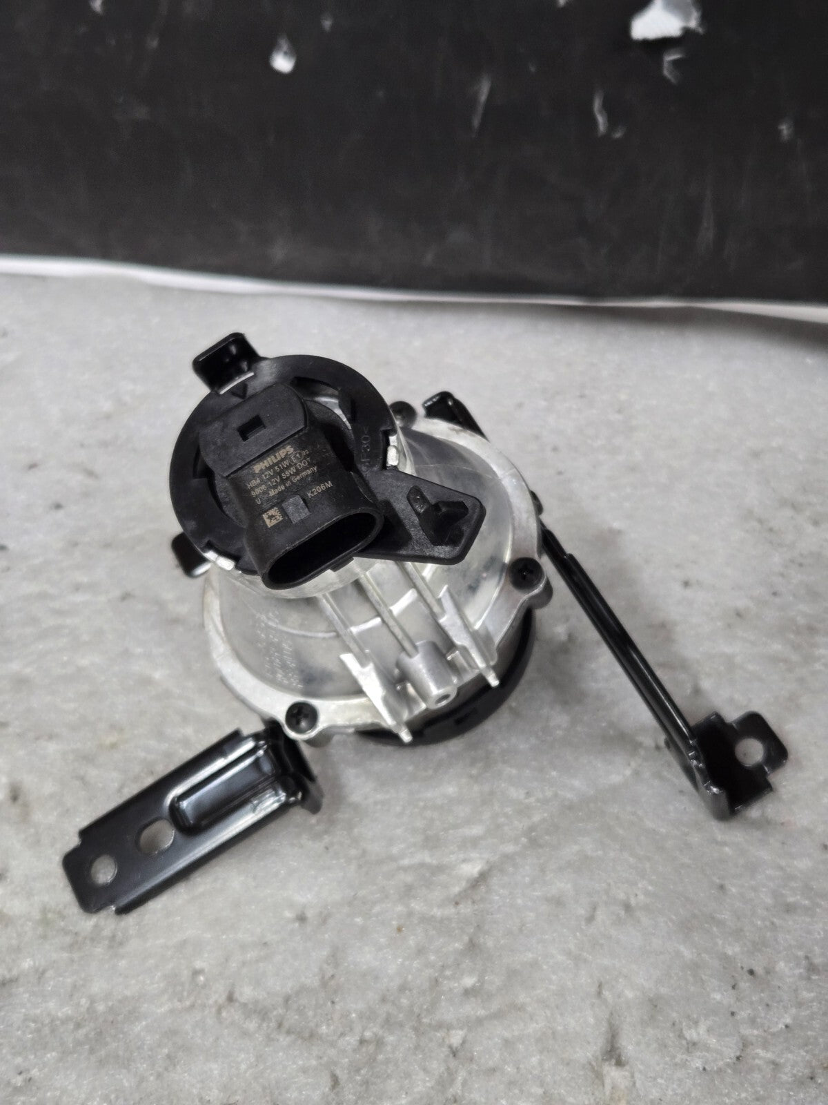 2022-2023 HYUNDAI KONA FRONT FOG LIGHT ASSEMBLY LEFT LH DRIVER 92201-J9500 OEM