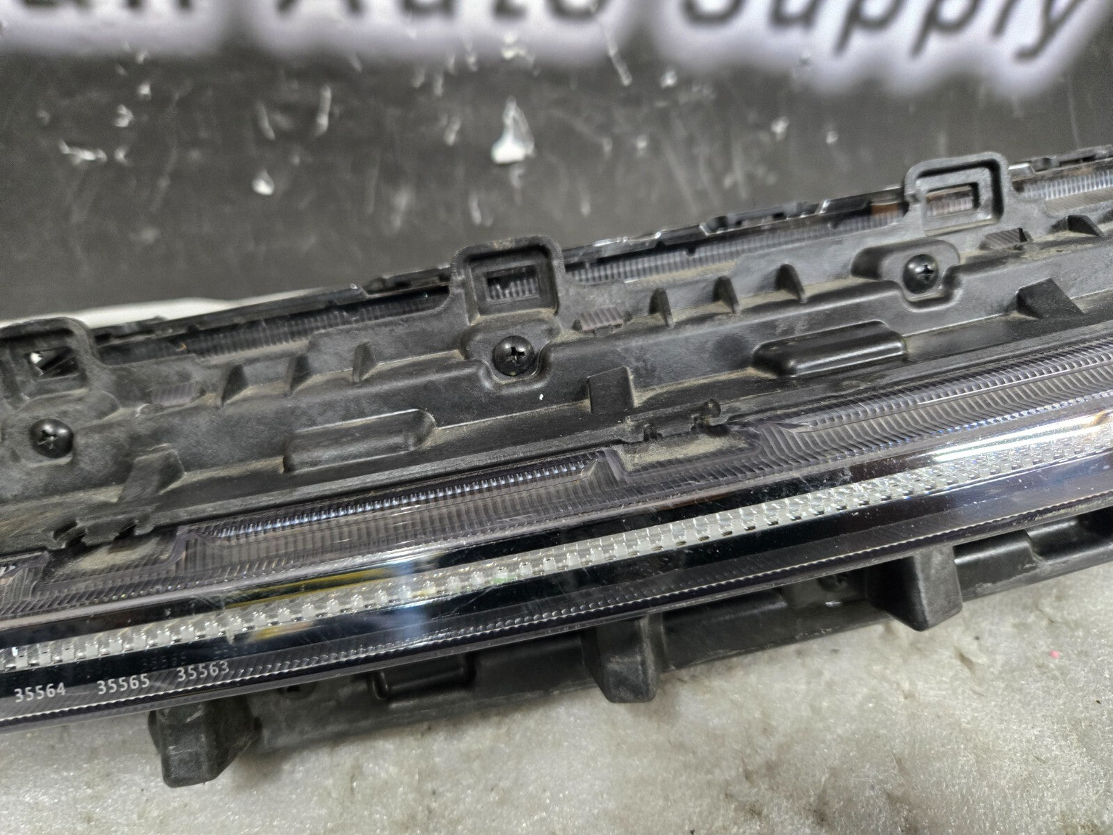 2020-2022 Kia Seltos Left Side Daytime Running Light LED Fog Light Lamp 92108-Q5