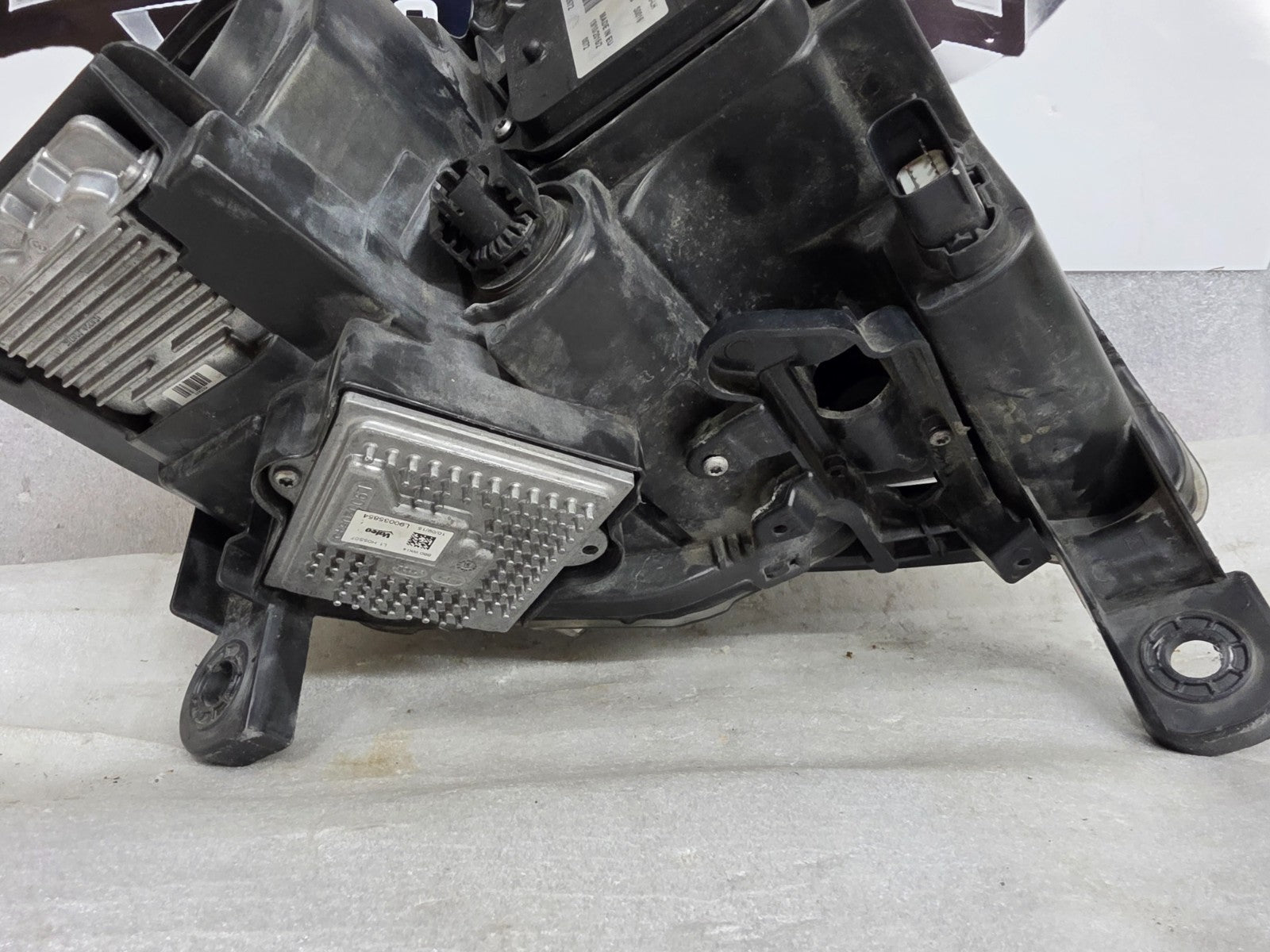 2014-2016 Jeep Grand Cherokee Left LH Driver Headlight w/ Modules 68111001AG OEM