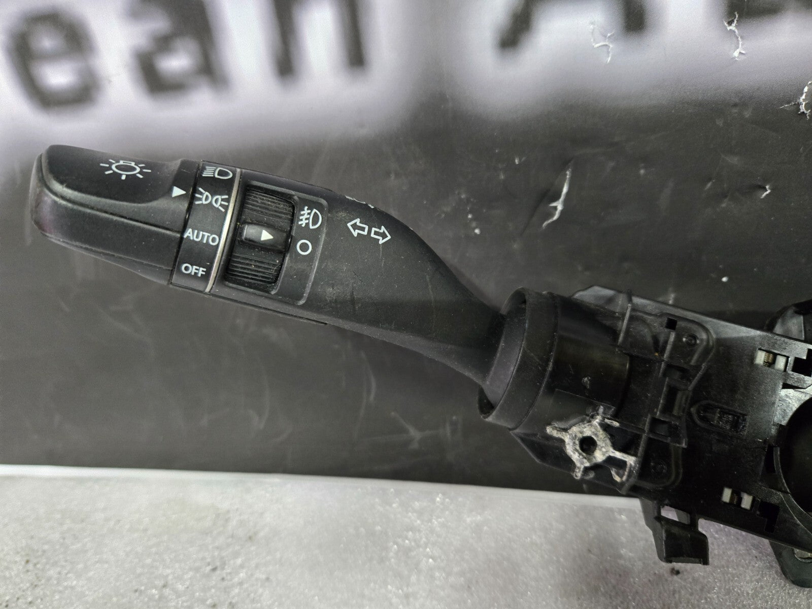 13-18 Hyundai Santa Fe Sport OE Steering Column Lights Wipers Switch 39S3MA-2910