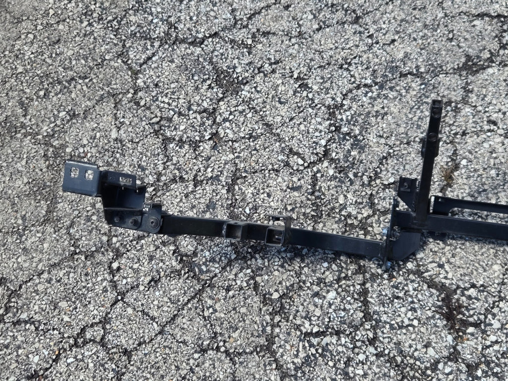 LAMBORGHINI HURACAN REAR BUMPER CROSSMEMBER SUPPORT MOUNT BRACKET OEM 4T0813753E