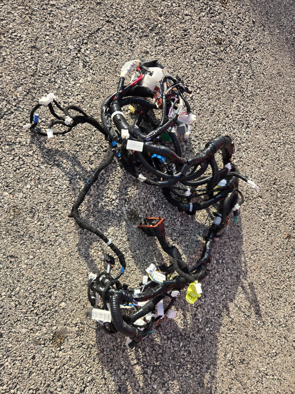 2025 NISSAN KICKS 2.0L MAIN BODY WIRE WIRING HARNESS 24010-7LG0C OEM