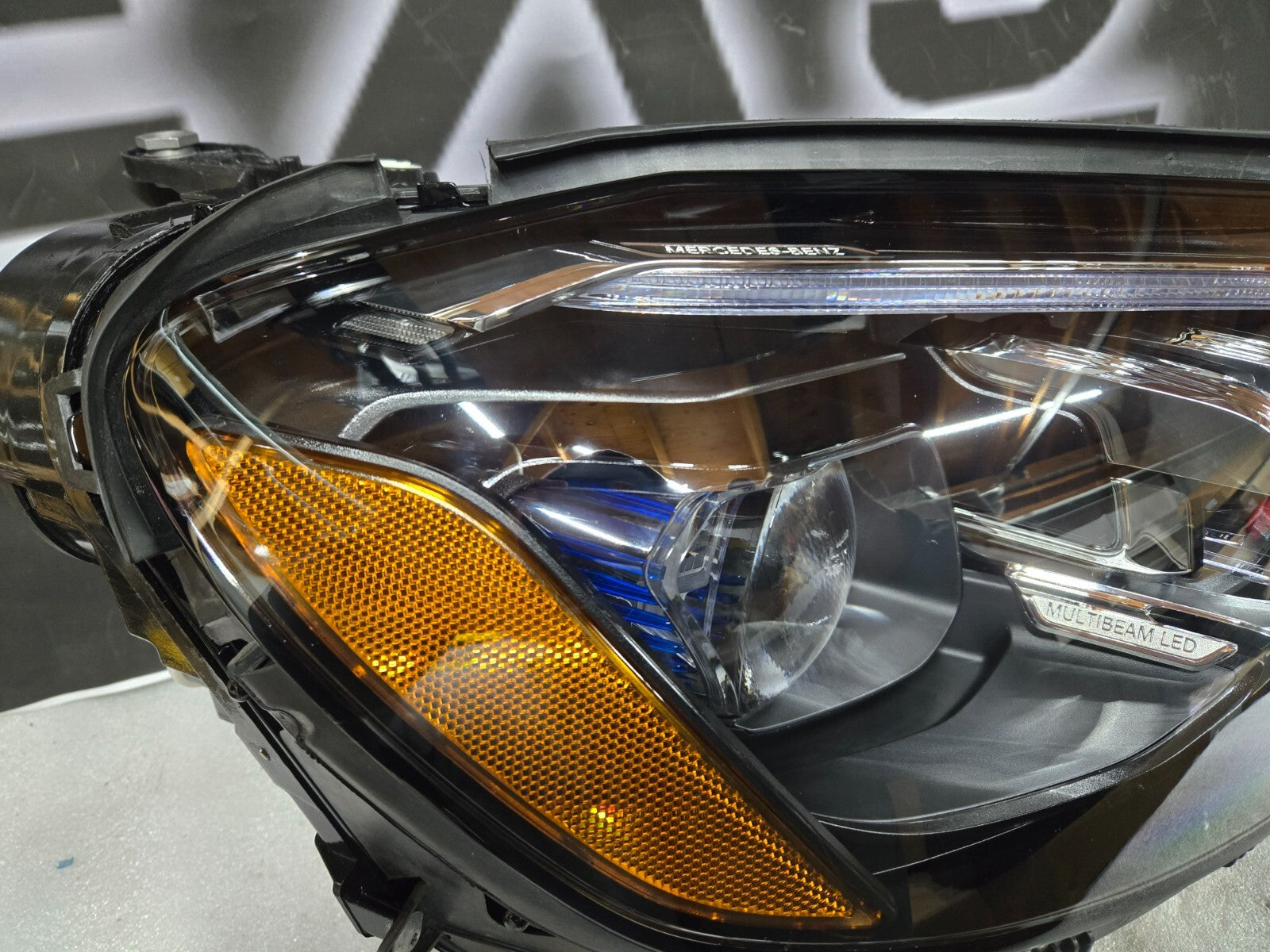 2020-24 Mercedes-Benz GLS450 GLS580 Right LED Headlight OEM A1679067011 COMPLETE