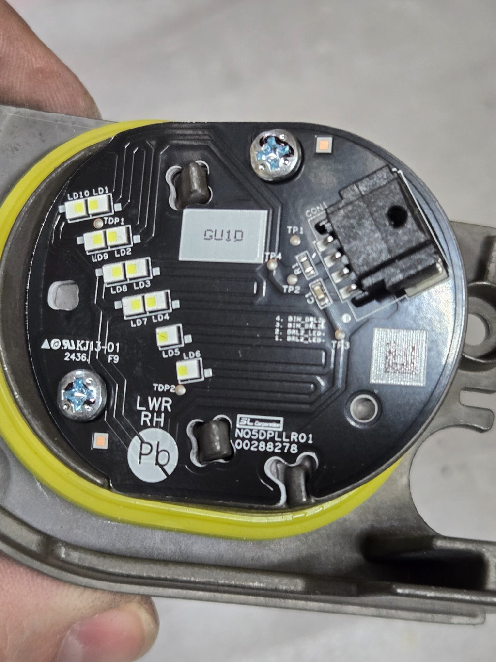 2023 - 2024 KIA SPORTAGE FRONT RIGHT SIDE HEADLIGHT BALLAST CONTOL MODULE OEM